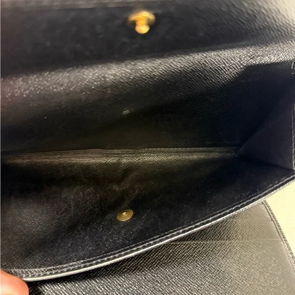 Louis Vuitton Black Epi Long Wallet with Gold Hardware & Box - Picture 5 of 12